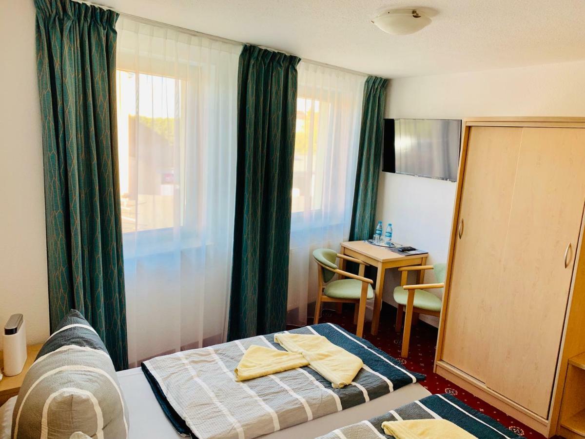 Hotel-Pension "Petridamm" Rostock Eksteriør billede